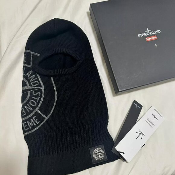 Supreme x Stone Island Balaclava Ski Mask - Picture 4 of 6